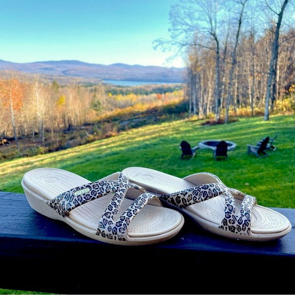 Crocs Sandals Patricia Strappy Wedge  Leopard Print Waterproof Slip-on Size 9 - Picture 8 of 8